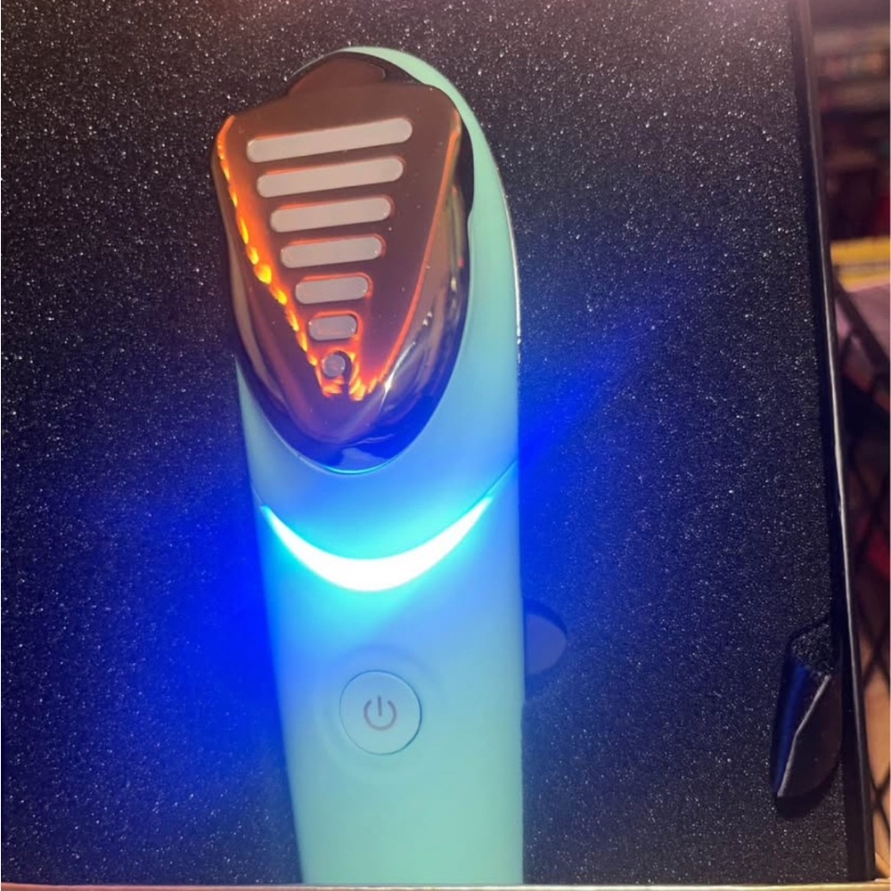 Kimera Scientific Iconic Skin Rejuvenating Light Treatment